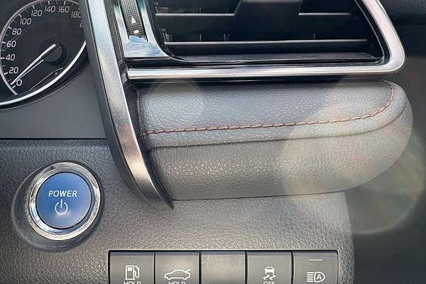 2020 Toyota Camry Ascent AXVH71R