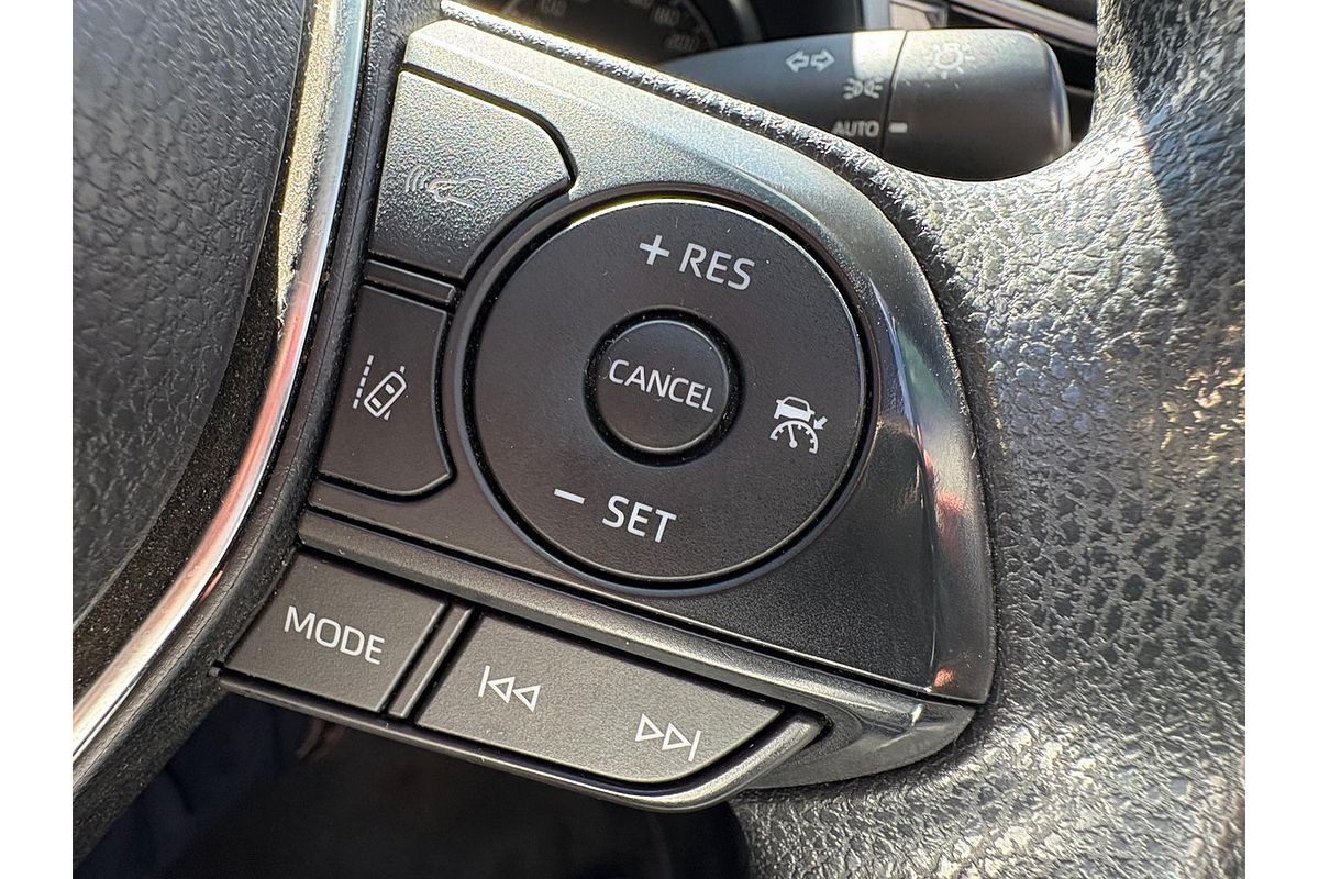 2020 Toyota Camry Ascent AXVH71R