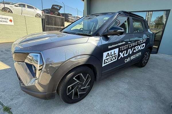 2025 Mahindra XUV3XO AX7L