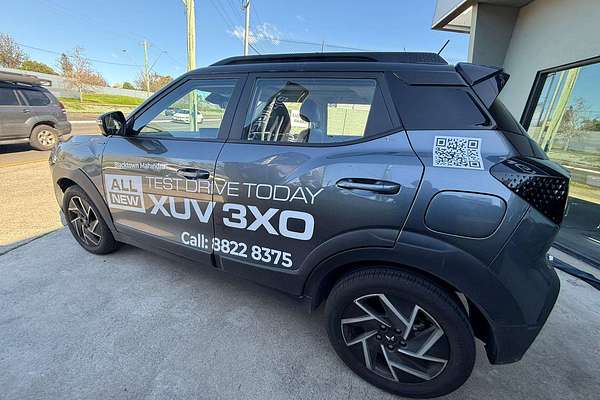 2025 Mahindra XUV3XO AX7L