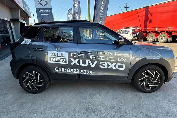2025 Mahindra XUV3XO AX7L