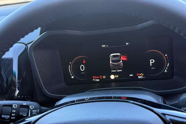 2025 Mahindra XUV3XO AX7L
