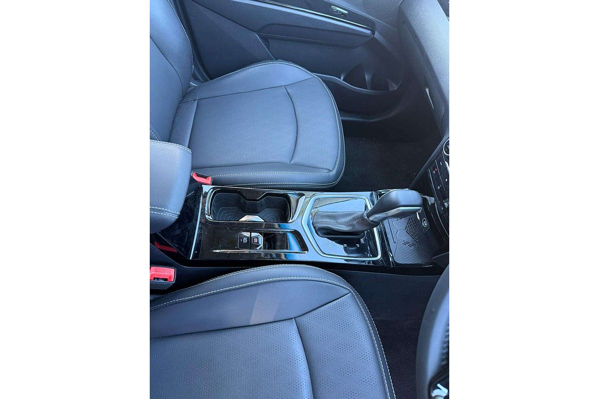 2025 Mahindra XUV3XO AX7L