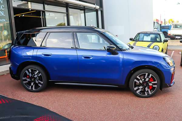 2025 MINI Countryman JCW Favoured U25