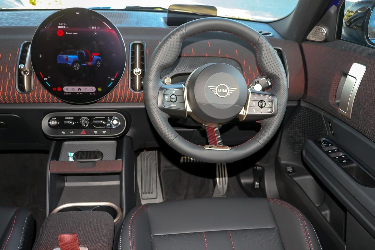 2025 MINI Countryman JCW Favoured U25