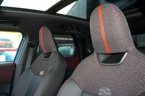 2025 MINI Countryman JCW Favoured U25