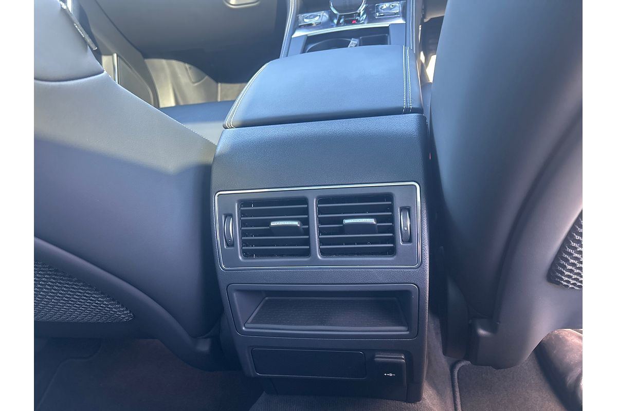 2023 Jaguar F-PACE 400 Sport X761