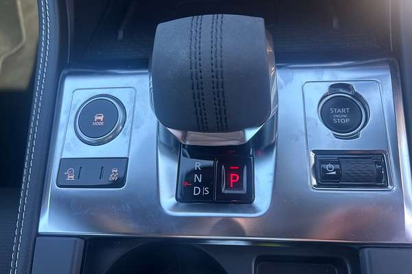 2023 Jaguar F-PACE 400 Sport X761