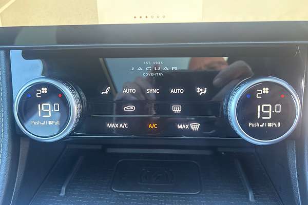 2023 Jaguar F-PACE 400 Sport X761