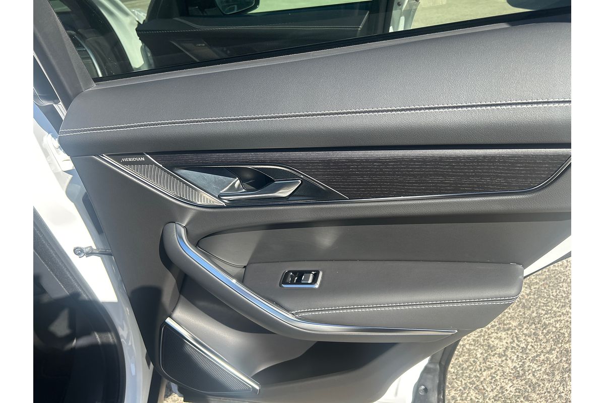 2023 Jaguar F-PACE 400 Sport X761