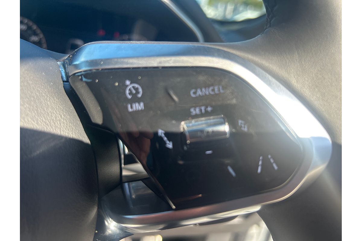 2023 Jaguar F-PACE 400 Sport X761
