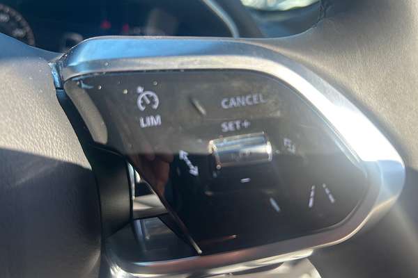 2023 Jaguar F-PACE 400 Sport X761