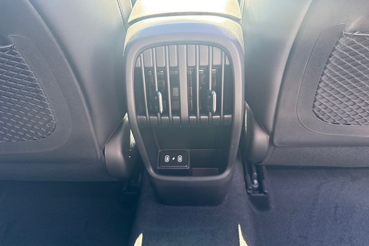 2025 Hyundai Kona Premium SX2.V3