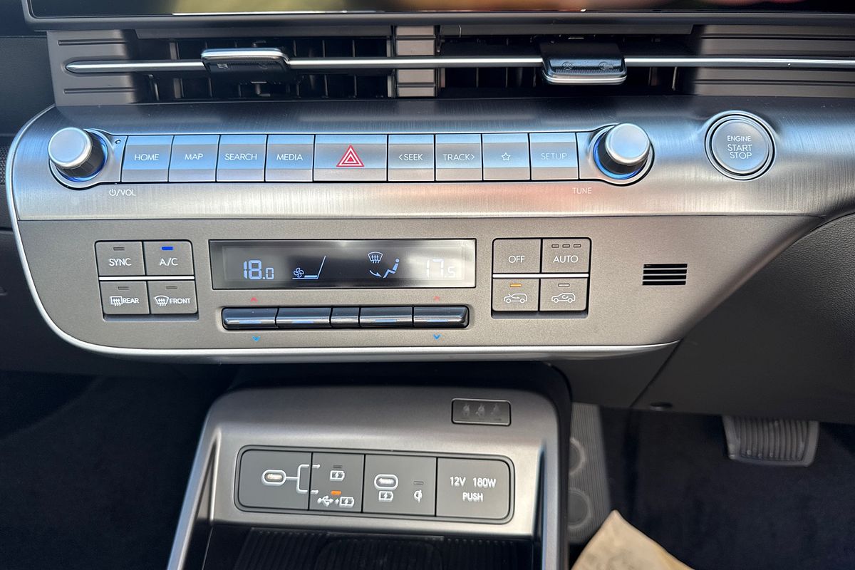 2025 Hyundai Kona Premium SX2.V3