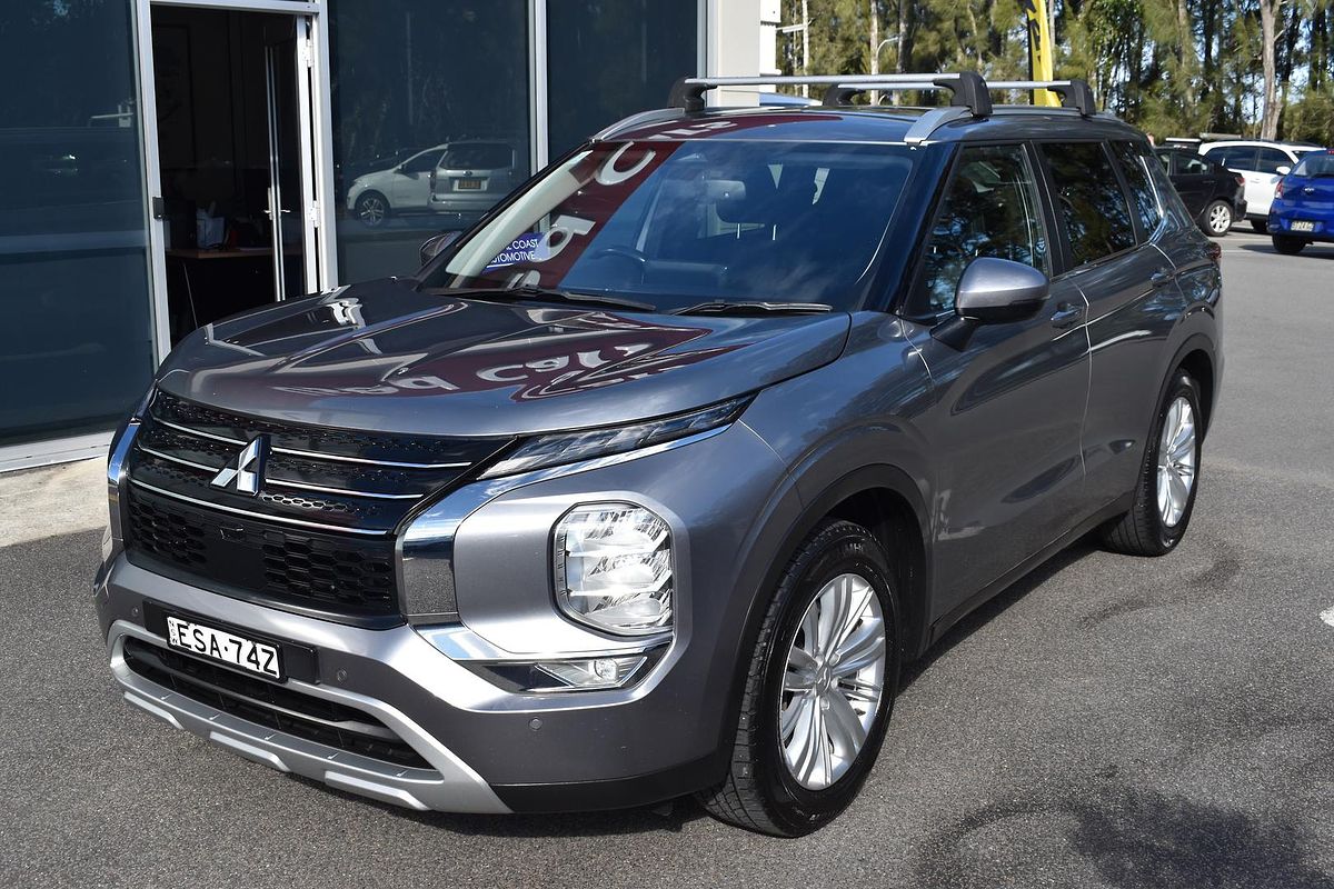 2022 Mitsubishi Outlander LS ZM