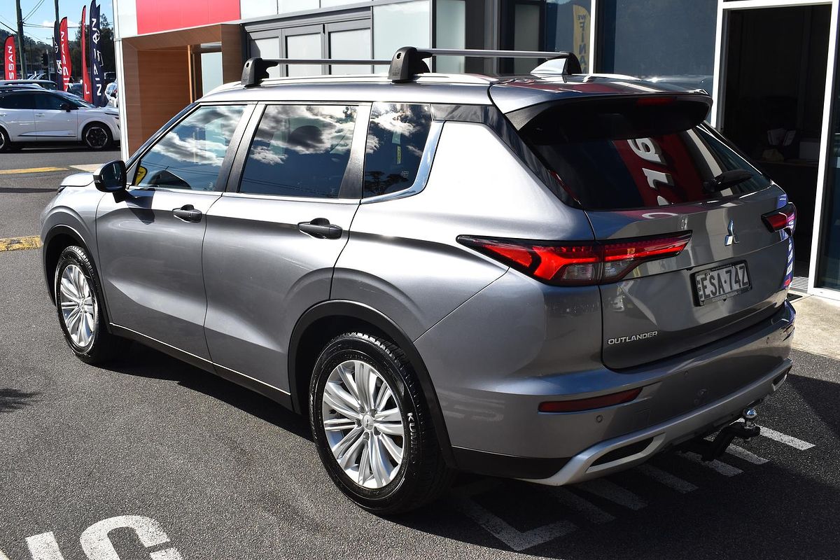 2022 Mitsubishi Outlander LS ZM