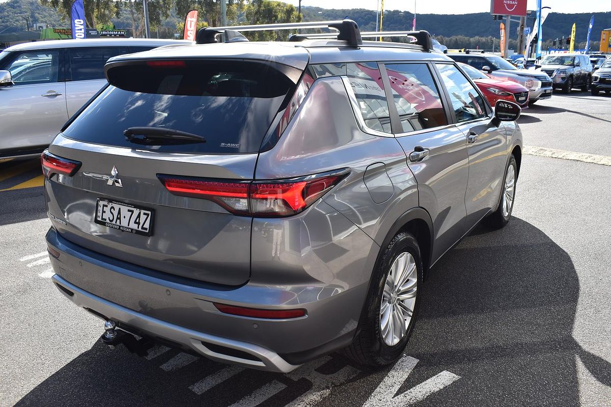 2022 Mitsubishi Outlander LS ZM
