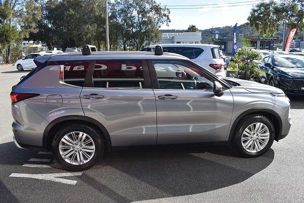 2022 Mitsubishi Outlander LS ZM