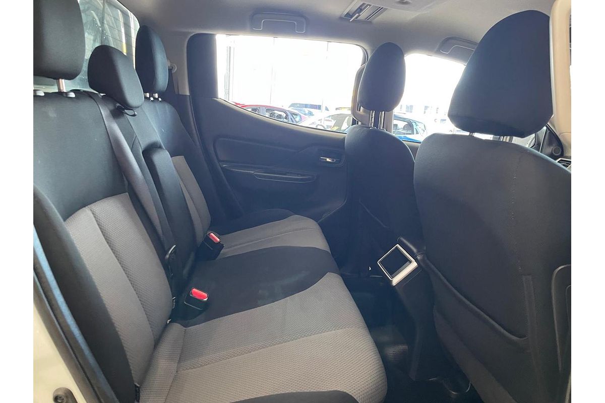 2022 Mitsubishi Triton GLX+ MR 4X4