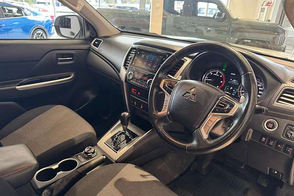 2021 Mitsubishi Triton GLS MR 4X4