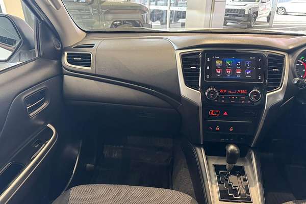 2021 Mitsubishi Triton GLS MR 4X4