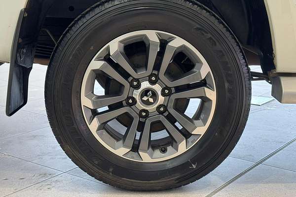 2021 Mitsubishi Triton GLS MR 4X4