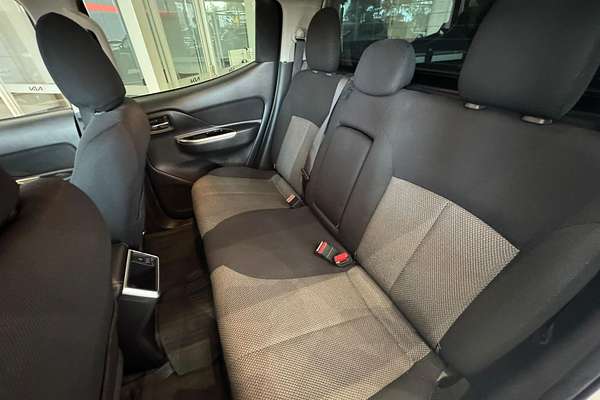 2021 Mitsubishi Triton GLS MR 4X4