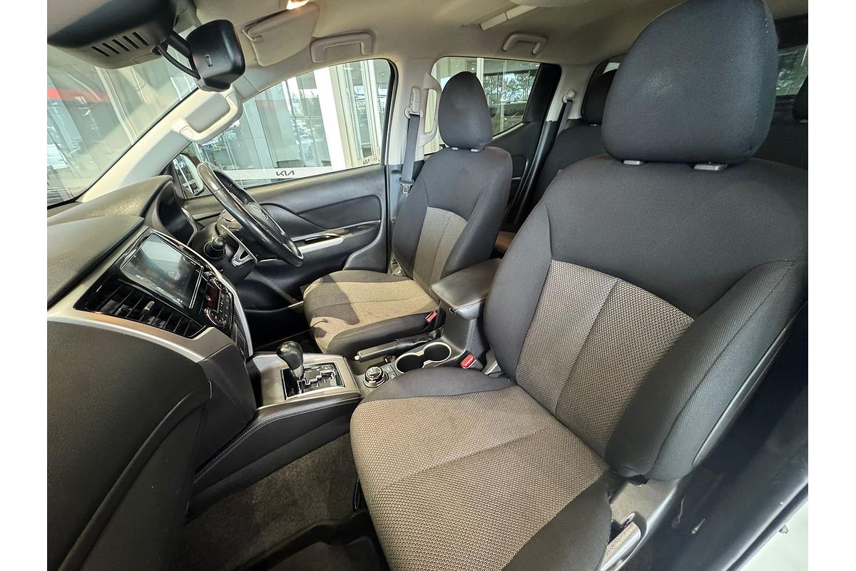 2021 Mitsubishi Triton GLS MR 4X4
