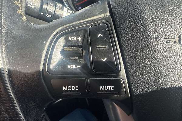 2013 Kia Rio Si UB