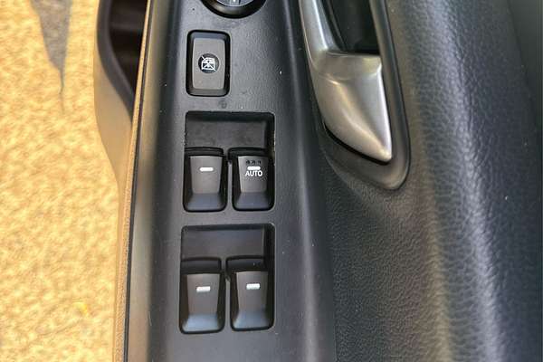 2013 Kia Rio Si UB