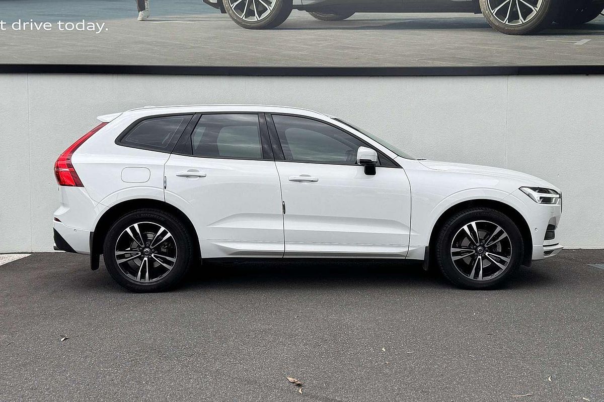 2020 Volvo XC60 T5 Momentum