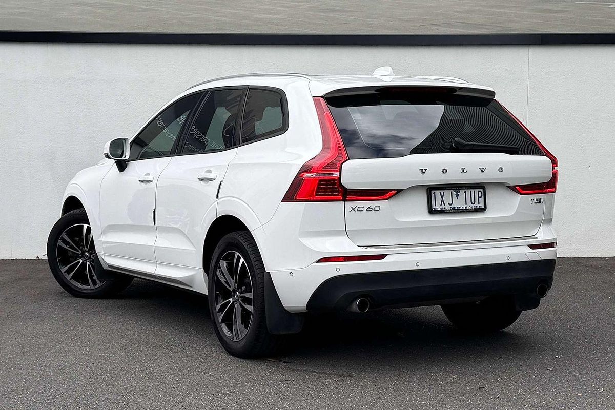 2020 Volvo XC60 T5 Momentum