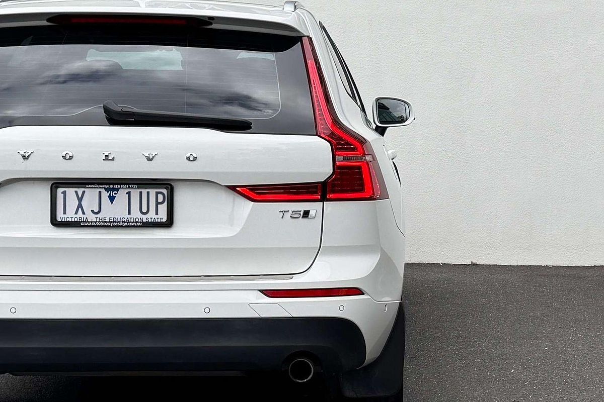 2020 Volvo XC60 T5 Momentum