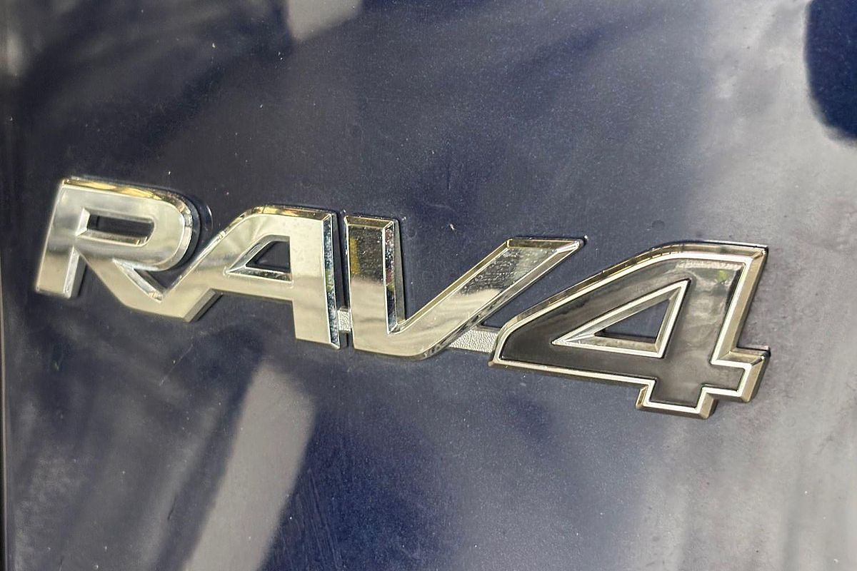 2020 Toyota RAV4 Cruiser AXAH52R
