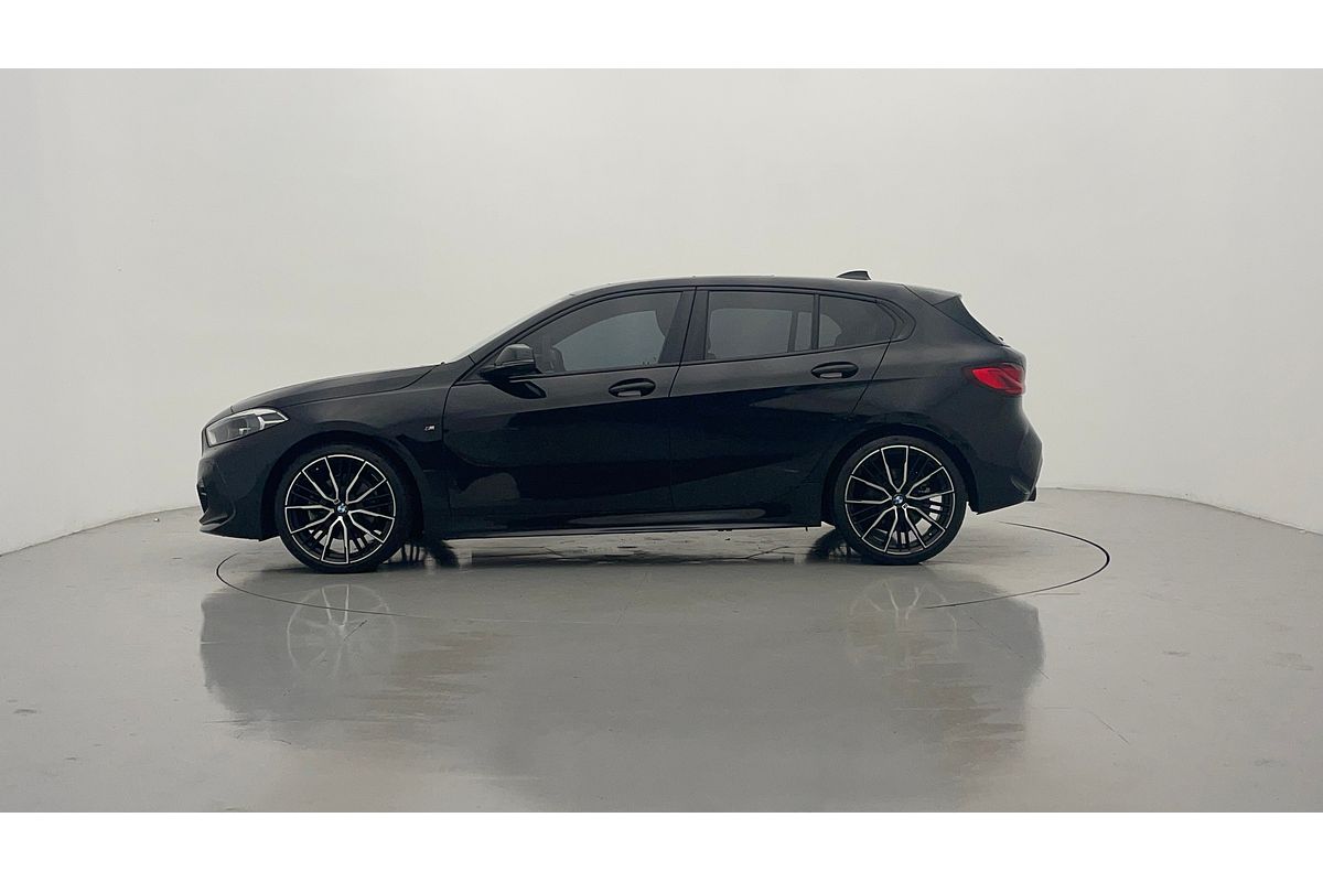 2021 BMW 1 18i M SPORT F40