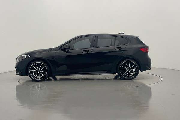 2021 BMW 1 18i M SPORT F40