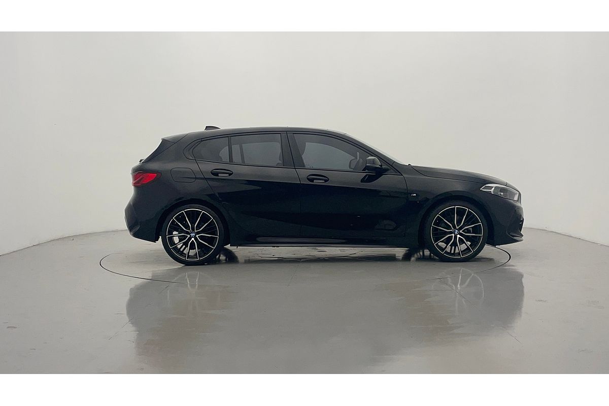 2021 BMW 1 18i M SPORT F40