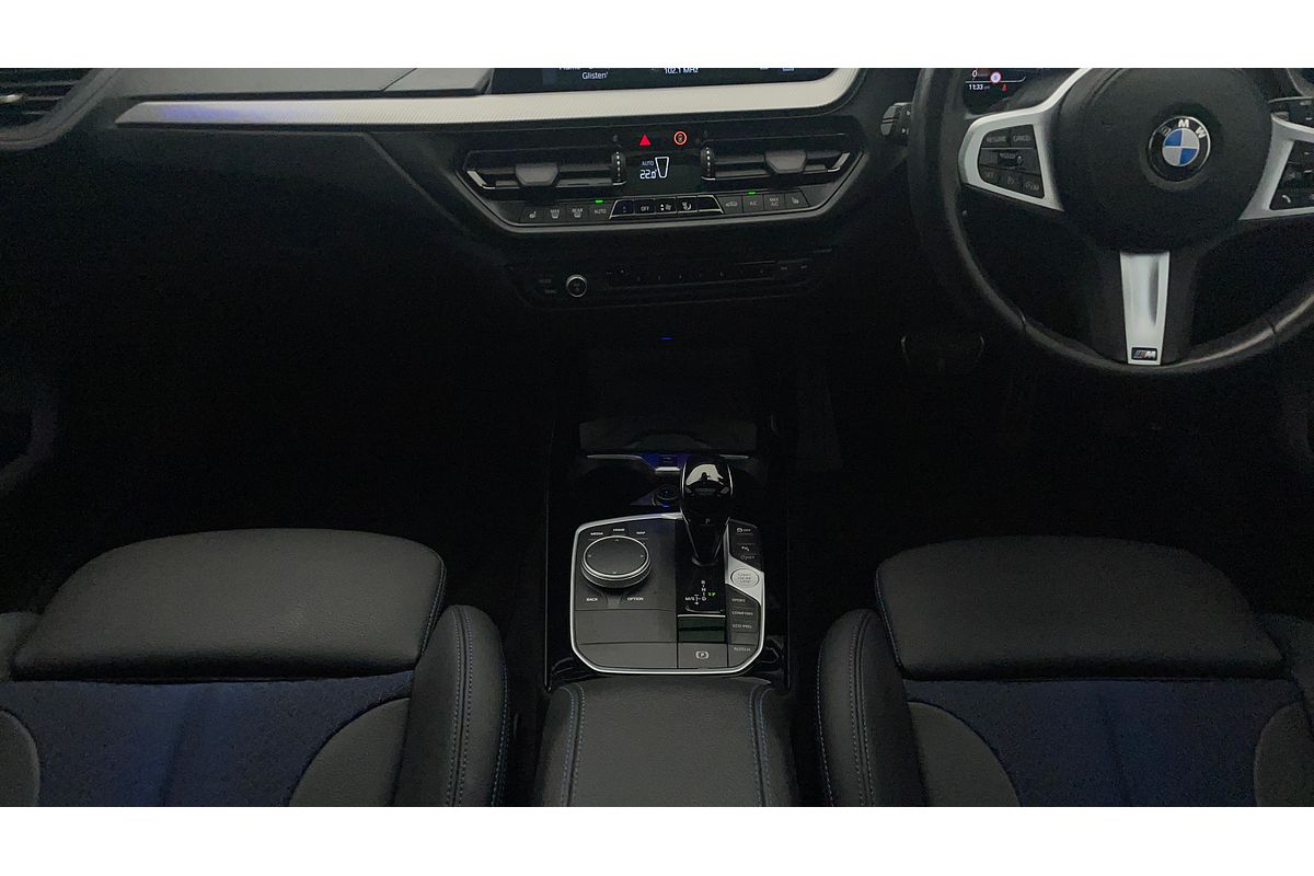 2021 BMW 1 18i M SPORT F40