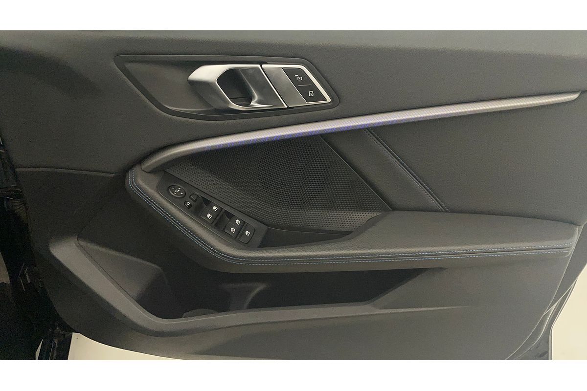 2021 BMW 1 18i M SPORT F40