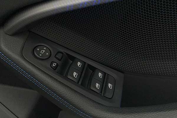 2021 BMW 1 18i M SPORT F40