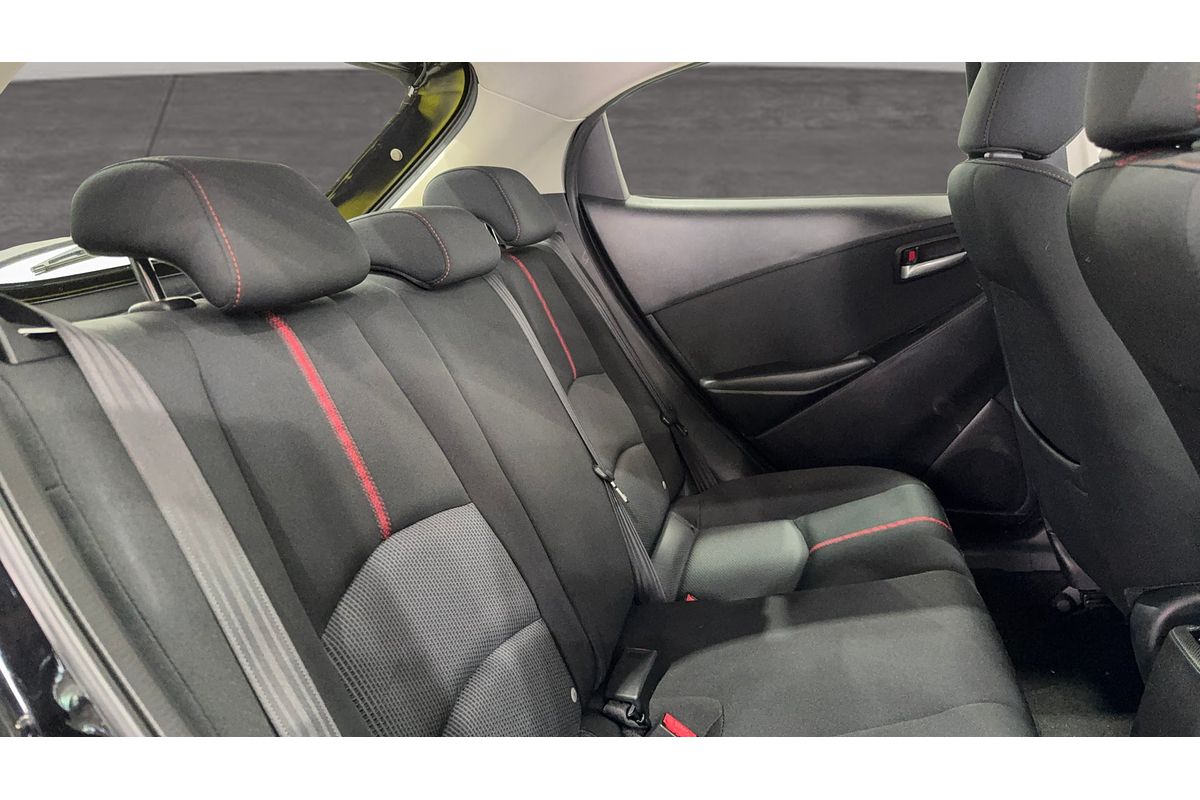 2015 Mazda 2 GENKI DJ