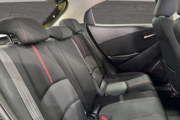 2015 Mazda 2 GENKI DJ