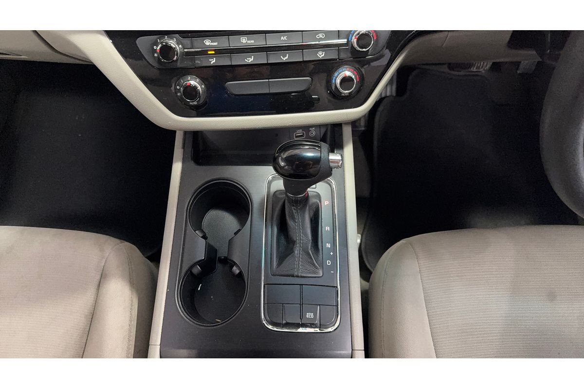 2016 Kia Carnival S YP MY16 UPDATE