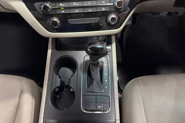 2016 Kia Carnival S YP MY16 UPDATE