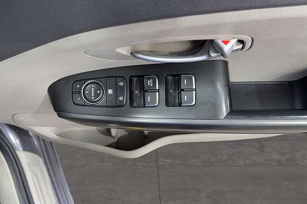 2016 Kia Carnival S YP MY16 UPDATE