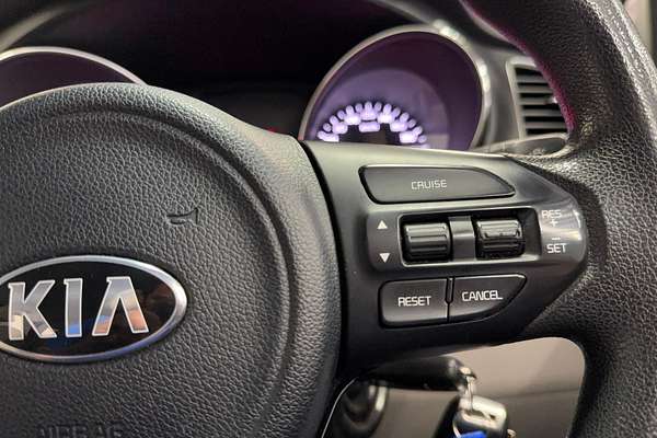 2016 Kia Carnival S YP MY16 UPDATE