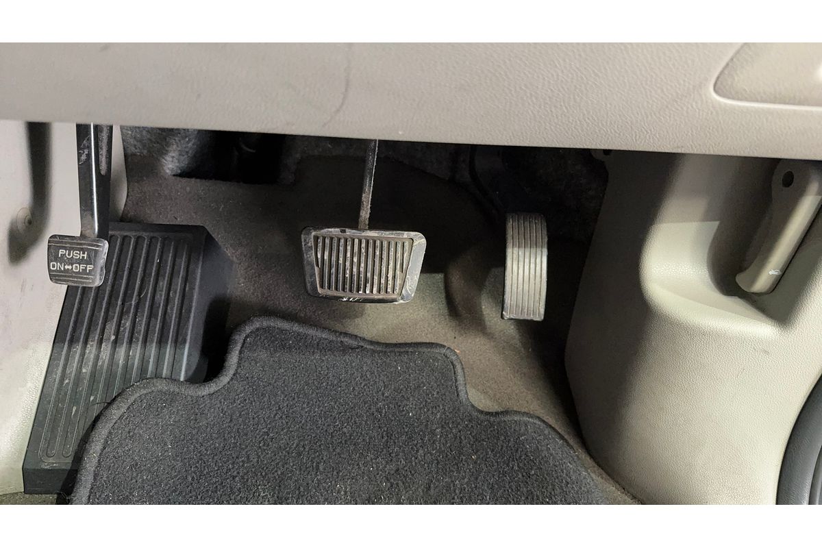 2016 Kia Carnival S YP MY16 UPDATE