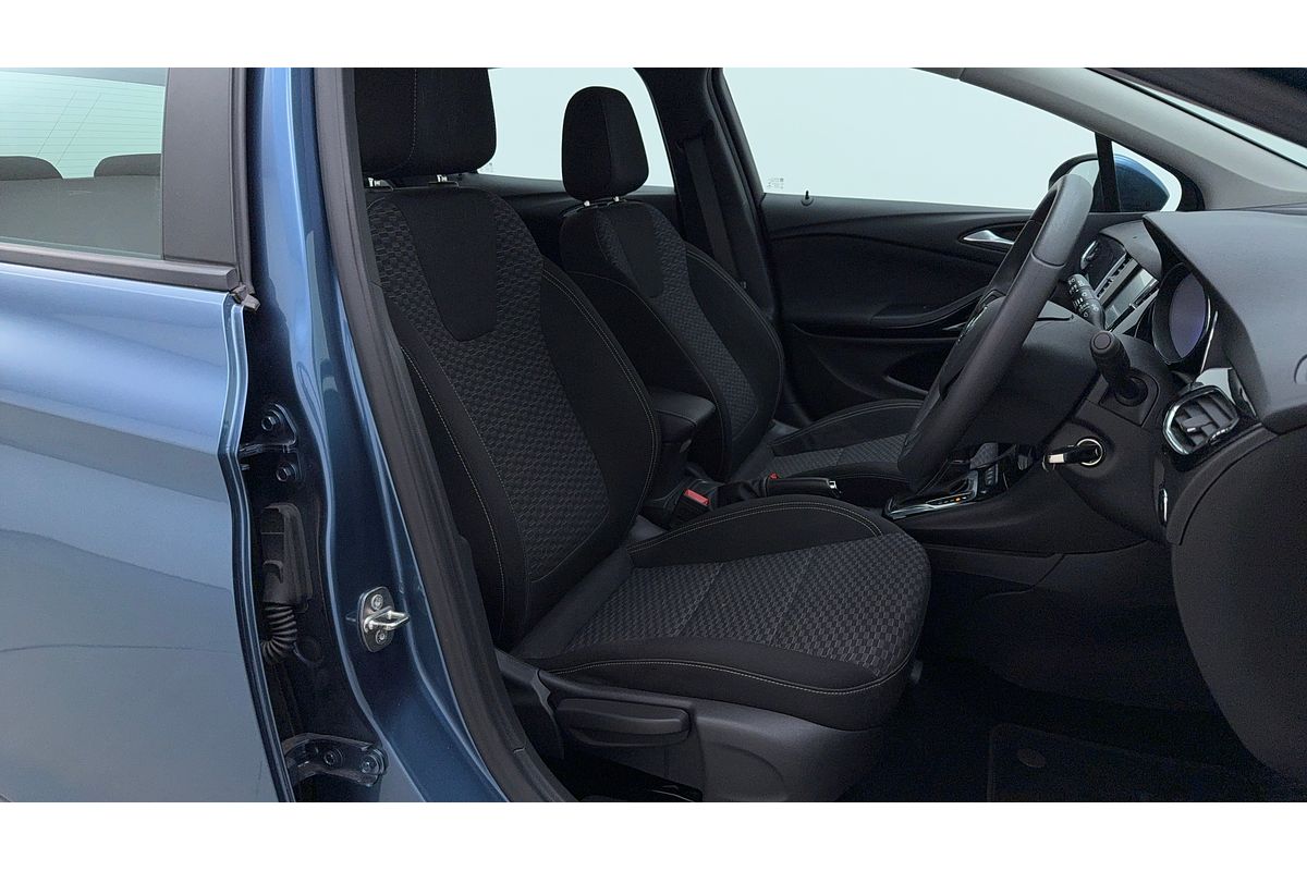 2017 Holden Astra R BK MY17