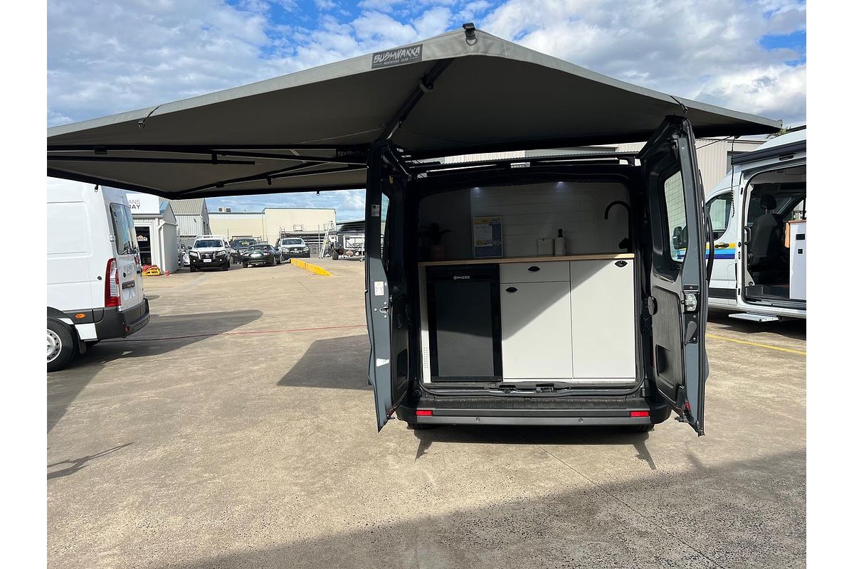 2025 Renault Trafic Premium, Road Yacht Free Camp