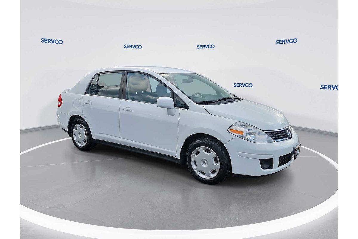 2007 Nissan Versa 1.8 S